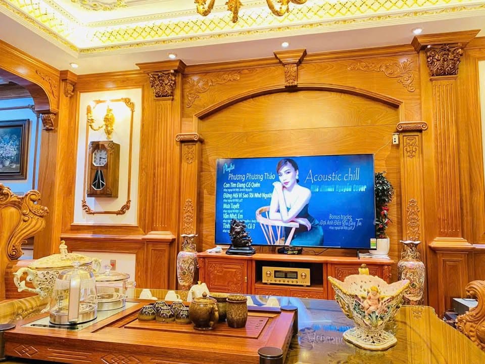 Nhà mặt đường Đặng La, Hải Phòng 100m² giá 12 tỷ - Vị trí siêu đẹp, dân cư đông đúc!