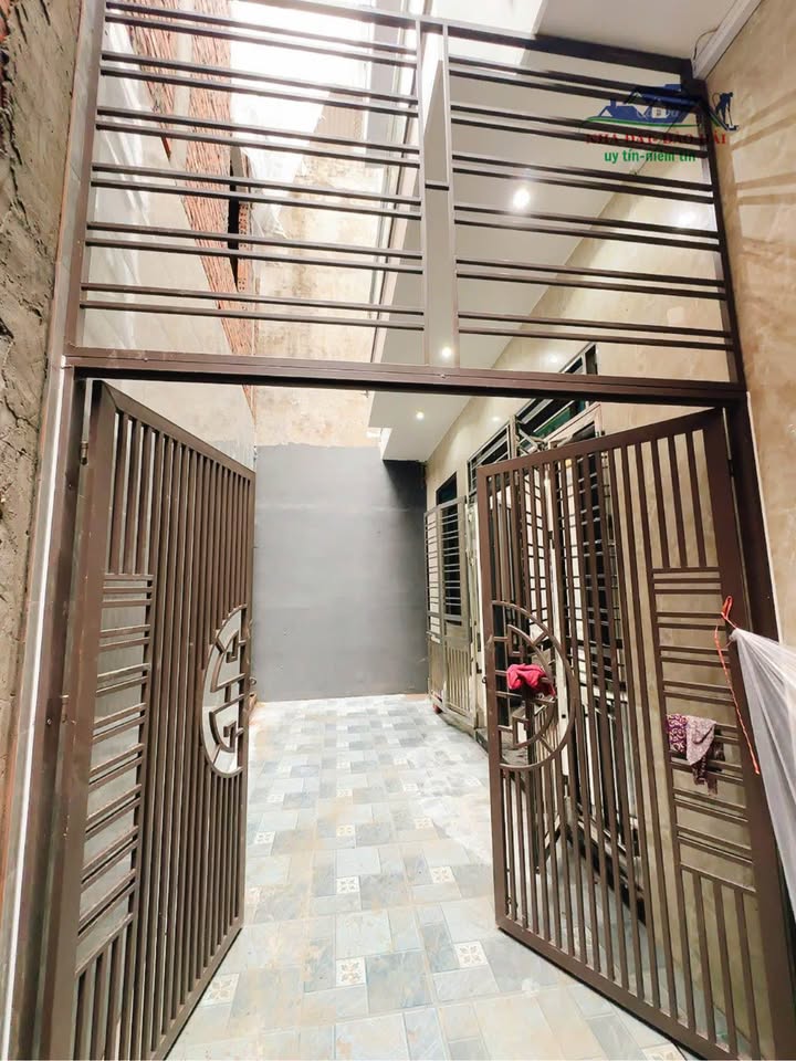 Nhà 3 tầng tại Phường Tiền Phong, Thái Bình 45m² giá 2.3 tỷ - Sẵn sàng vào ở!