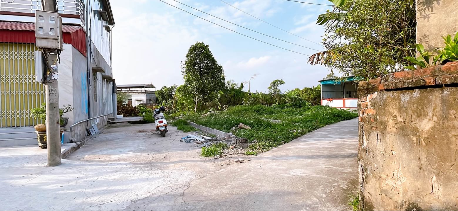 Đất nền Hưng Hà 94m² giá 900 triệu - Khu vực trung tâm sầm uất!