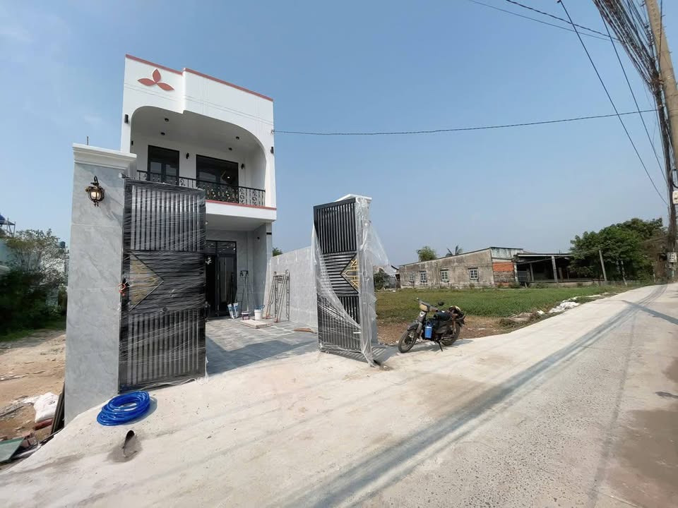 Nhà mới 100% tại Bình Tiền, Đức Hòa, 145m² giá 3.1 tỷ - Đầu tư sinh lời!