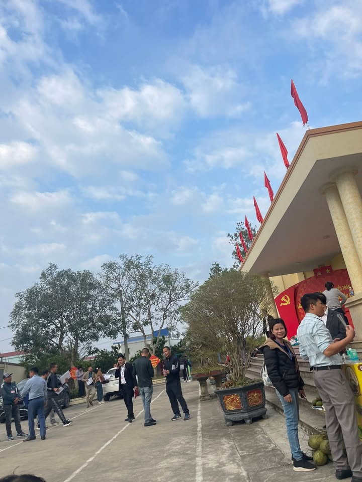 Cho thuê FrontHouse đường Cộng Hoà huyện Ý Yên - Giá thỏa thuận!