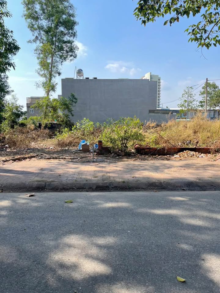 Nhà mặt tiền Lý Chính Thắng Barrimex Long Tâm 85m² giá 1.99 tỷ - Hướng Đông Nam phong thủy tốt!