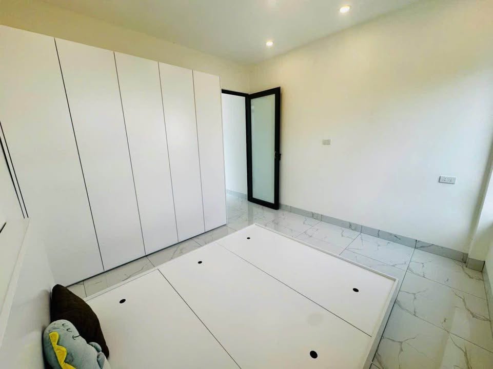 Nhà liền kề Ngõ Triệu Việt Vương, 64m² giá 3 tỷ - Chính chủ bán gấp!