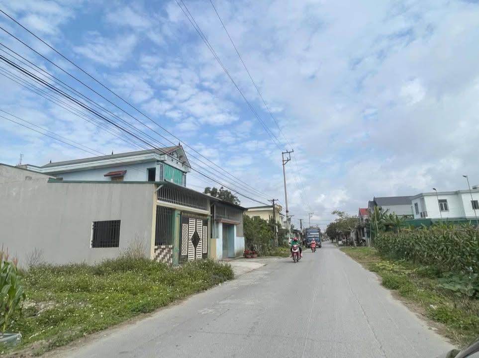 Đất nền Sầm Sơn 150m² giá 1 tỷ - Sổ đỏ chính chủ, giao ngay!