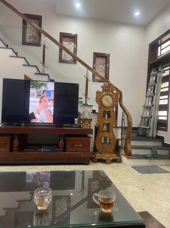 Nhà 3 tầng phường Đông Hương, 53m² giá 3 tỷ - Chính chủ bán gấp!