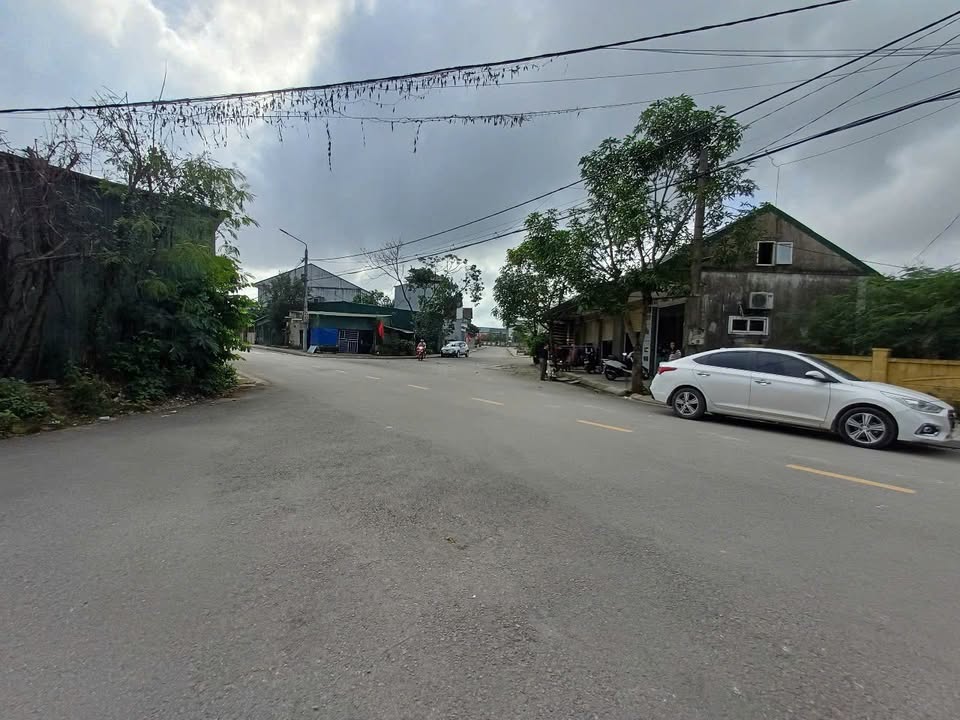 Đất nền phường Thành Sen Hà Tĩnh 123,3m² giá 3,5 tỷ - Vị trí trung tâm, tiện ích đầy đủ!