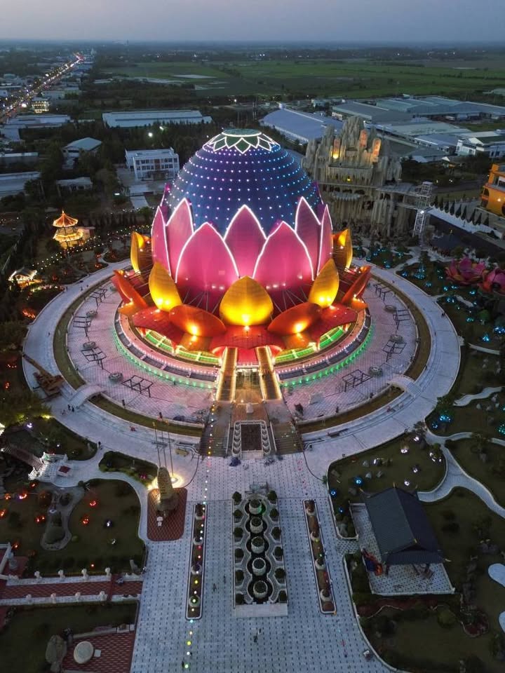 Đất nền mặt tiền 10m x 70m tại Liên Hoa Bảo Tháp, Sóc Trăng - Giá 5.2 tỷ thương lượng!