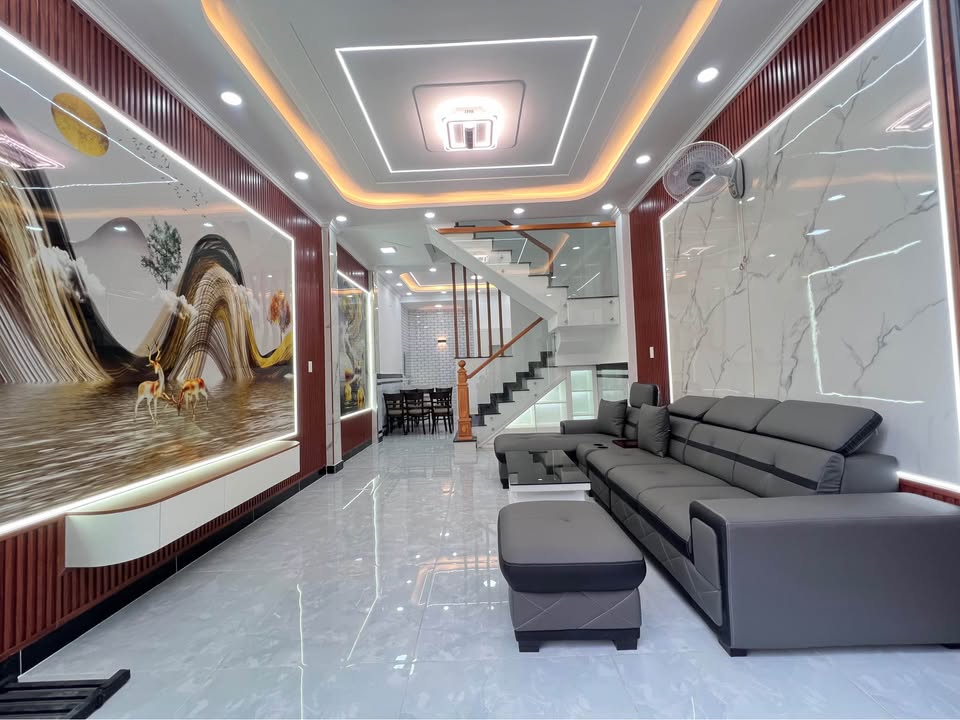 Nhà 2 tầng Hẻm xe hơi Nguyễn Thị Búp 44m² giá 4.26 tỷ - Sổ hồng riêng!