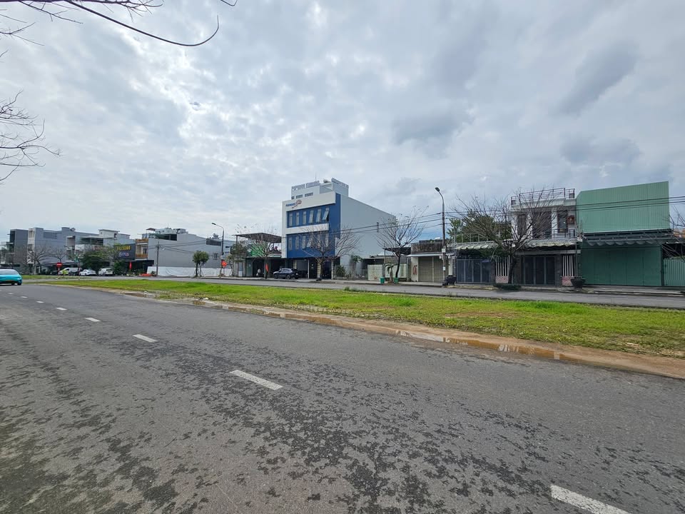 Đất nền mặt tiền Đường Diên Hồng, Quận Cẩm Lệ - 200m², Hướng Đông Bắc - Giá thỏa thuận!