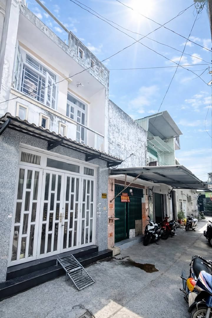 Nhà riêng hẻm xe hơi Phường Bình Trị Đông 49m² giá 4 tỷ - Cơ hội vàng cho gia đình!