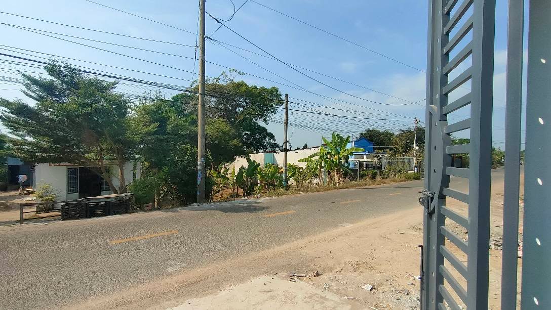 Nhà mới xây Đường Nông Cơ, 100m² giá 1.45 tỷ - Hướng Nam, sổ hồng riêng