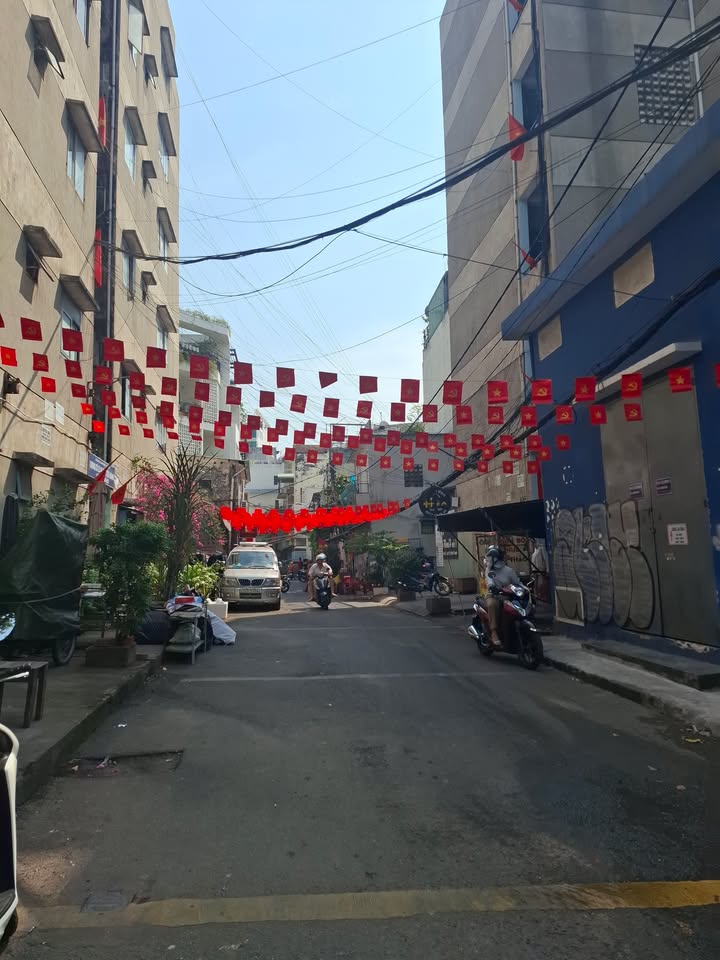 Nhà phố 35m² Đinh Tiên Hoàng, Bình Thạnh giá 6 tỷ - Ô tô đỗ cửa tiện lợi!