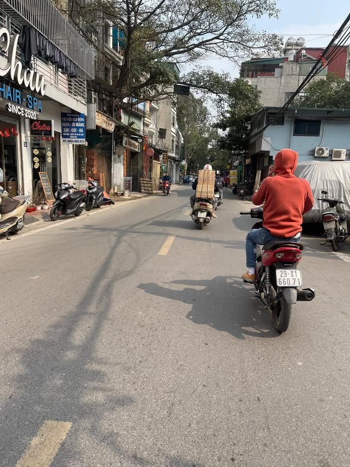 Nhà phố Hồng Mai, Quận Hai Bà Trưng, 32m² giá 8.9 tỷ - Xây mới 5 tầng hiện đại!