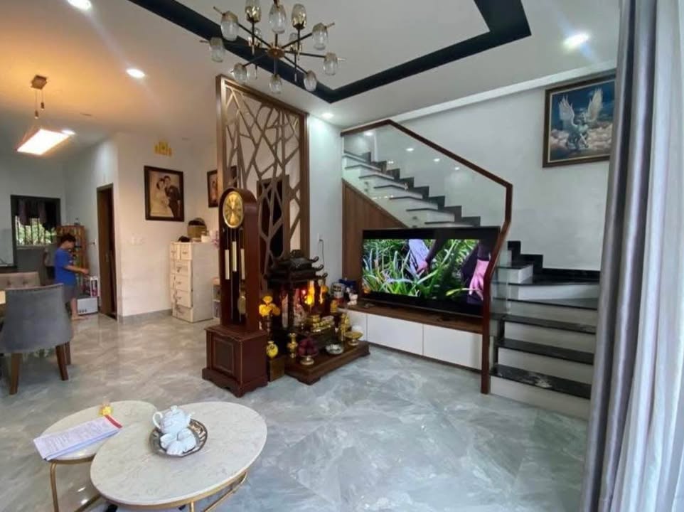 Nhà mặt tiền 2 tầng Phạm Thị Liên, Kim Long, Huế 100m² - Thiết kế sang trọng, giá tốt!