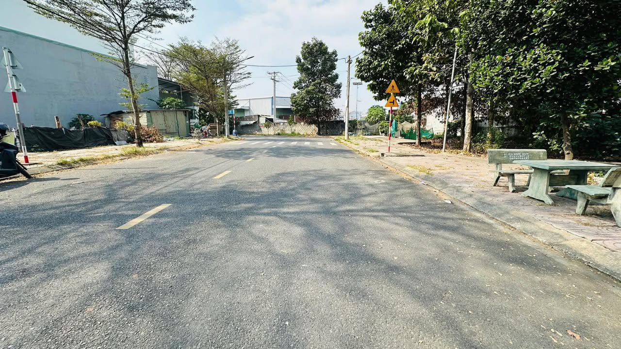 Đất nền KDC Đất Mới, Bình Chuẩn 110m² giá 3.65 tỷ - Cơ hội đầu tư hấp dẫn!