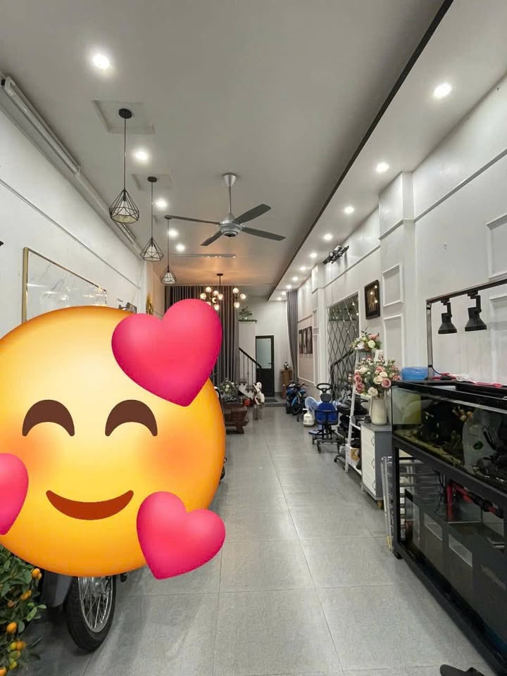 Bán nhà mặt phố Nguyễn Hữu Cầu 46m² giá 4.6 tỷ - Sẵn sàng vào ở ngay!