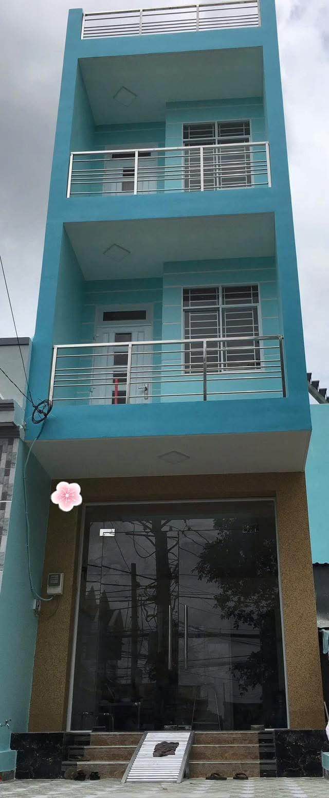 Nhà mặt tiền cho thuê tại Quốc Lộ 50, Xã Quy Đức - 5 phòng ngủ, 14 triệu/tháng