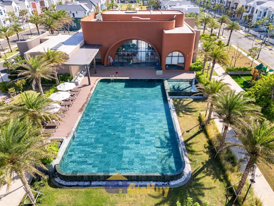 Biệt thự Novaworld Phan Thiết 160m² giá 5.5 tỷ - Đầy đủ nội thất, sẵn sàng vào ở!