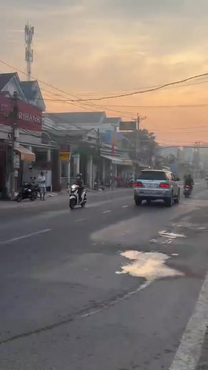 FrontHouse 2 mặt tiền khu chợ Long Thượng 95m² giá 3.9 tỷ - Cơ hội đầu tư tuyệt vời!