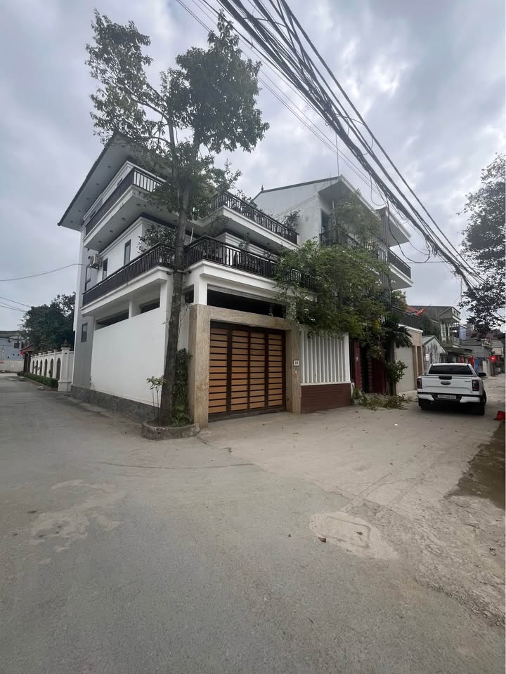 Đất nền quận Vinh 170m² giá 6.5 tỷ - Vị trí trung tâm, tiện ích đầy đủ!