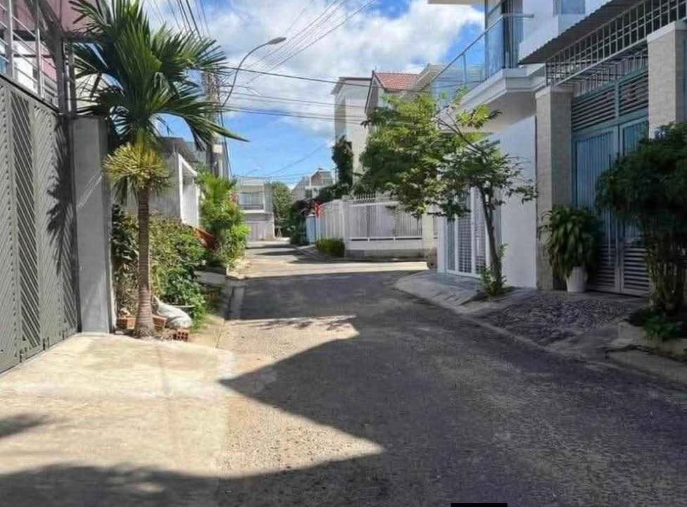 Nhà cấp 4 đường Chu Văn Tấn, phường Thắng Lợi, 114m² giá 1.6 tỷ - Đầu tư sinh lời!