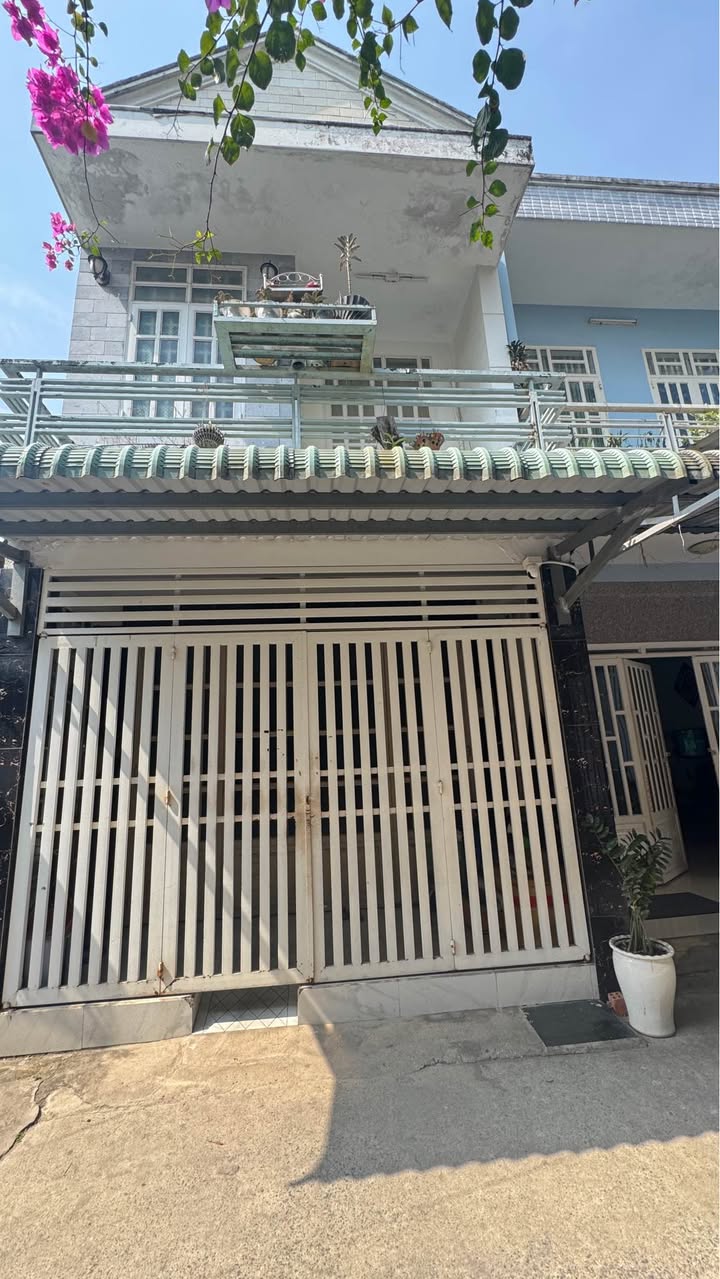 Nhà trệt lầu kiên cố hẻm xe hơi Tăng Nhơn Phú B 52m² giá 4.6 tỷ - Vị trí đẹp, tiện ích đầy đủ!