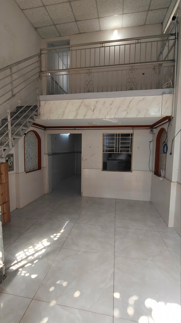 Nhà 1 Trệt 1 Lửng Đường 109 Phước Long 47.30m² giá 3.8 tỷ - Gần chợ tiện lợi!