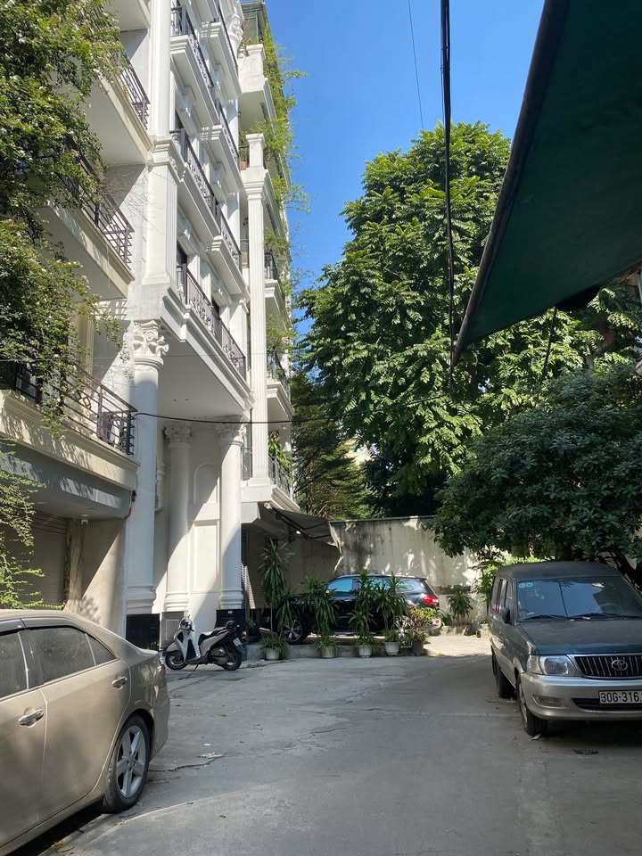 Nhà riêng Gốc Đề Hoàng Mai 30m² giá thỏa thuận - Lô góc sáng thoáng, ô tô 20m!