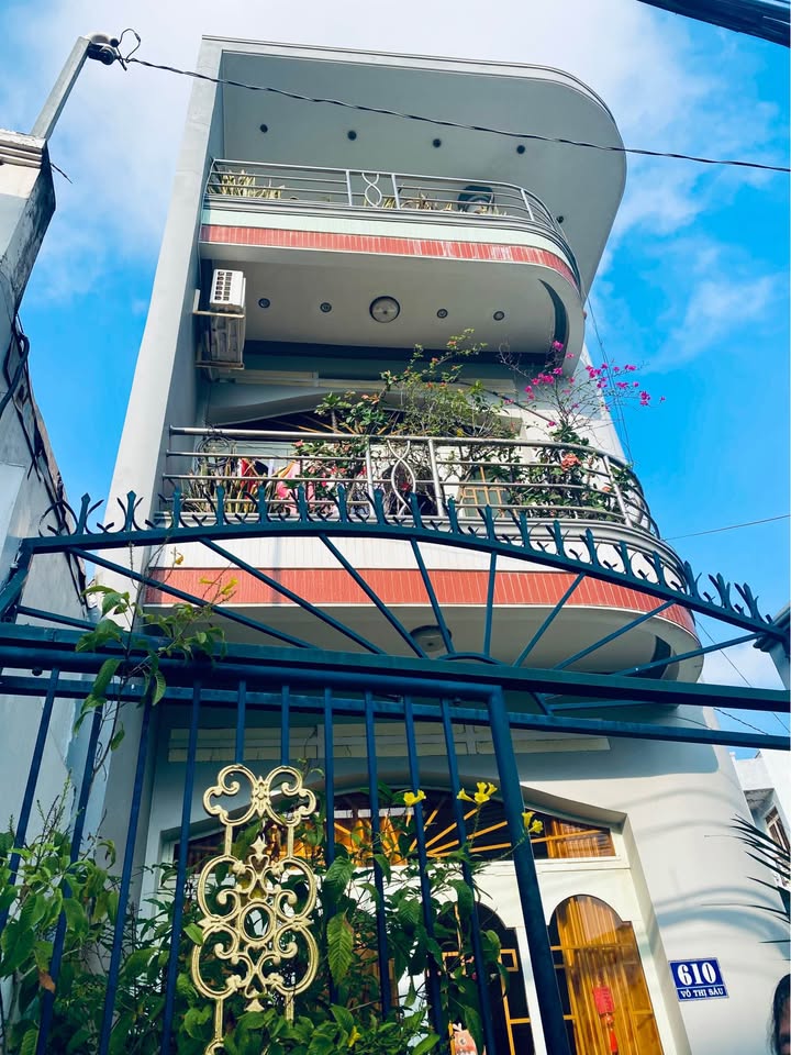 Bán nhà 2 lầu góc 2 mặt tiền Võ Thị Sáu 127m² - Thiết kế hiện đại, nội thất cao cấp!