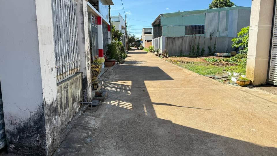 Đất thổ cư Chư Sê 168m² giá 1.66 tỷ - Sổ hồng chính chủ, vị trí đắc địa!