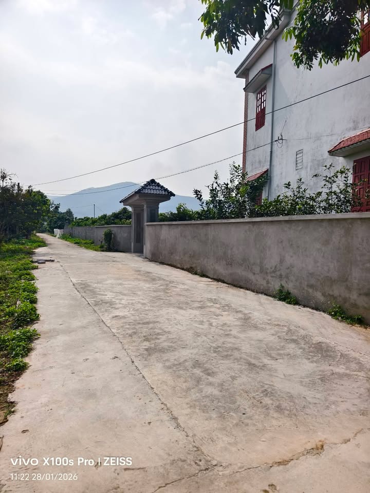 Đất vườn nghỉ dưỡng Huyện Lục Ngạn 2300m² - Gần ngã 3 Nghĩa Hồ