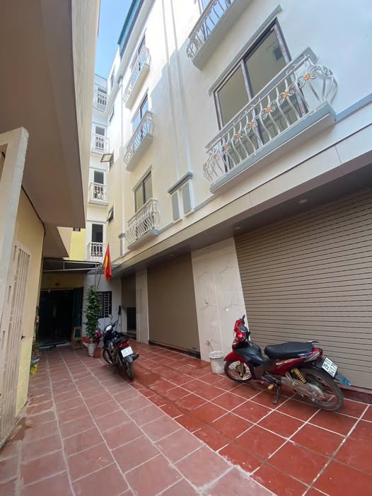 Nhà 5 tầng Tổ 6 Phú Lương 30m² giá 5.25 tỷ - Cơ hội vàng cho gia đình!