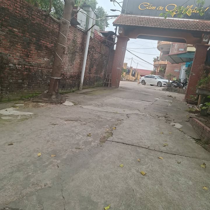 Đất Thị Cầu 600m² giá 16 tỷ - Vị trí đắc địa gần trường học