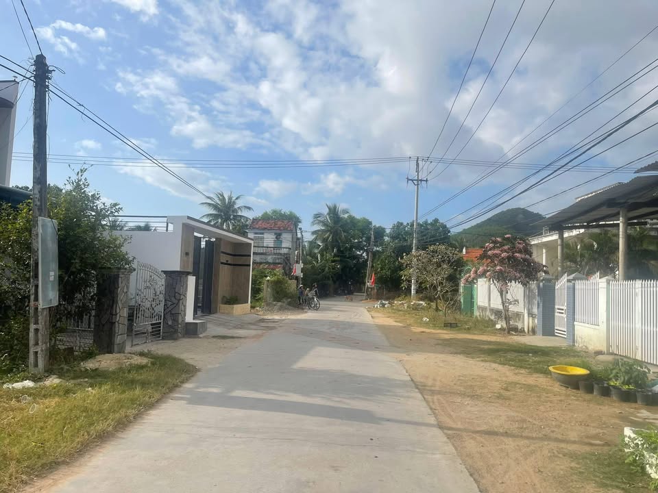 Đất nền mặt tiền Trường Đống Đa, Vạn Giã 280m² giá 1 tỷ - Cơ hội đầu tư hấp dẫn!