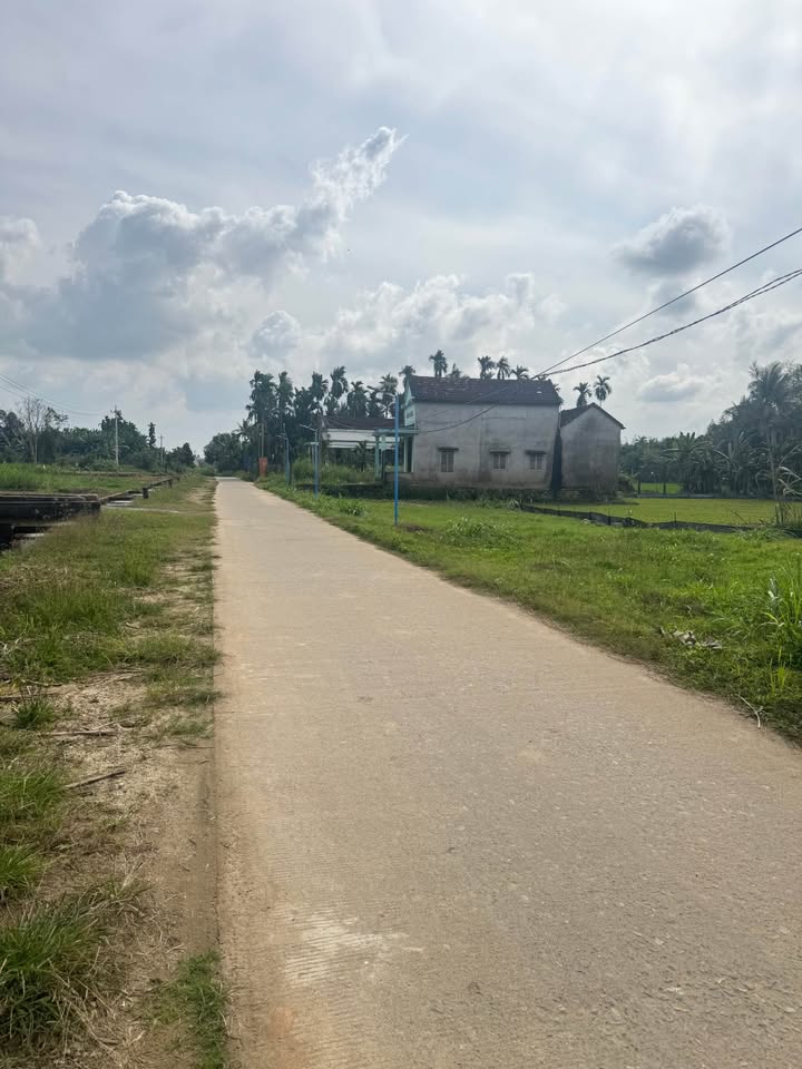 Đất nền Hành Dũng, Nghĩa Hành 200m² giá chỉ 300 triệu - Cơ hội đầu tư hấp dẫn!