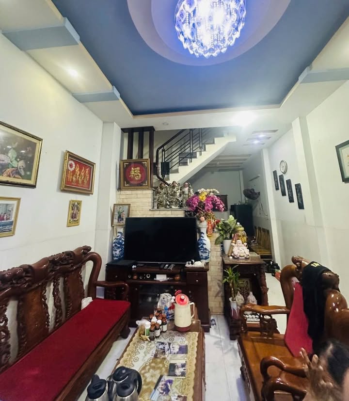 Nhà riêng Tân Bình 35m² giá 4.55 tỷ - Hẻm thông 6m, sổ hồng chính chủ!