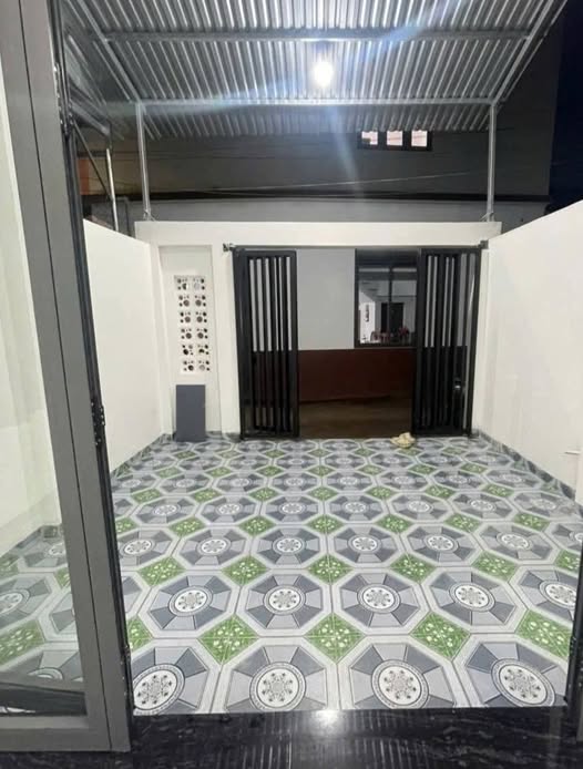 Nhà phố Lê Thánh Tôn, Quảng Ngãi 82m² giá 1.5 tỷ - Hẻm ô tô vào tận nhà!