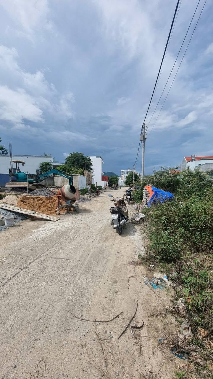 Lô đất chính chủ Tổ dân phố Phú Lộc Đông 2, Diên Khánh 94.9m² - Giá 1.7 tỷ bớt lộc!