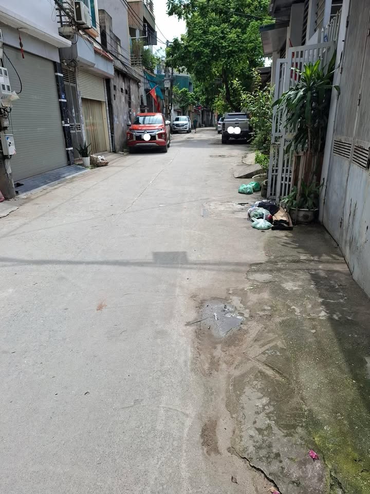 Nhà riêng 4 tầng Nguyễn Khoái 27m² giá 3.1 tỷ - Ô tô đỗ gần!