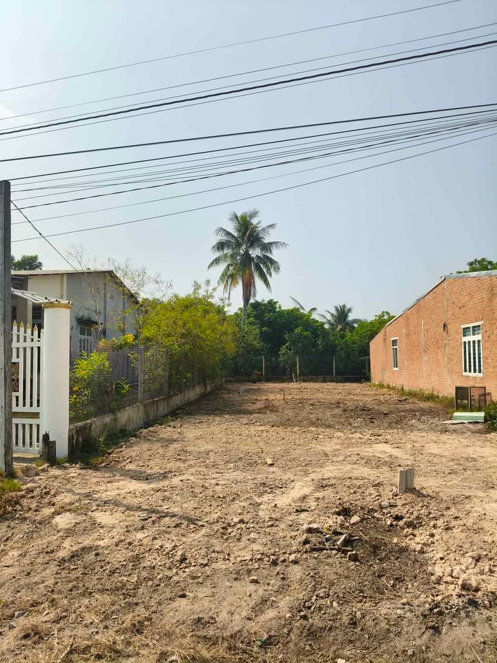 Lô đất đẹp hẻm 11 Trường Đông, Long Hoa, 145m² chỉ 600 triệu - Đầu tư sinh lời!