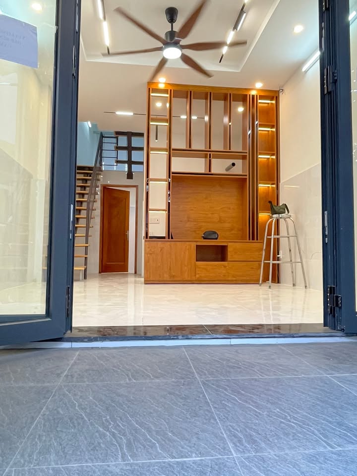 Nhà phố Quận Bình Tân 52m² giá nhỉnh 4 tỷ - Vị trí đắc địa!