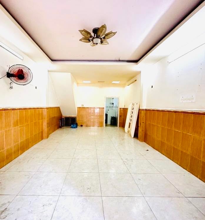 Nhà riêng Phường 1, Quận 6 - Diện tích 66m² giá 6.2 tỷ - Hẻm xe hơi rộng rãi!