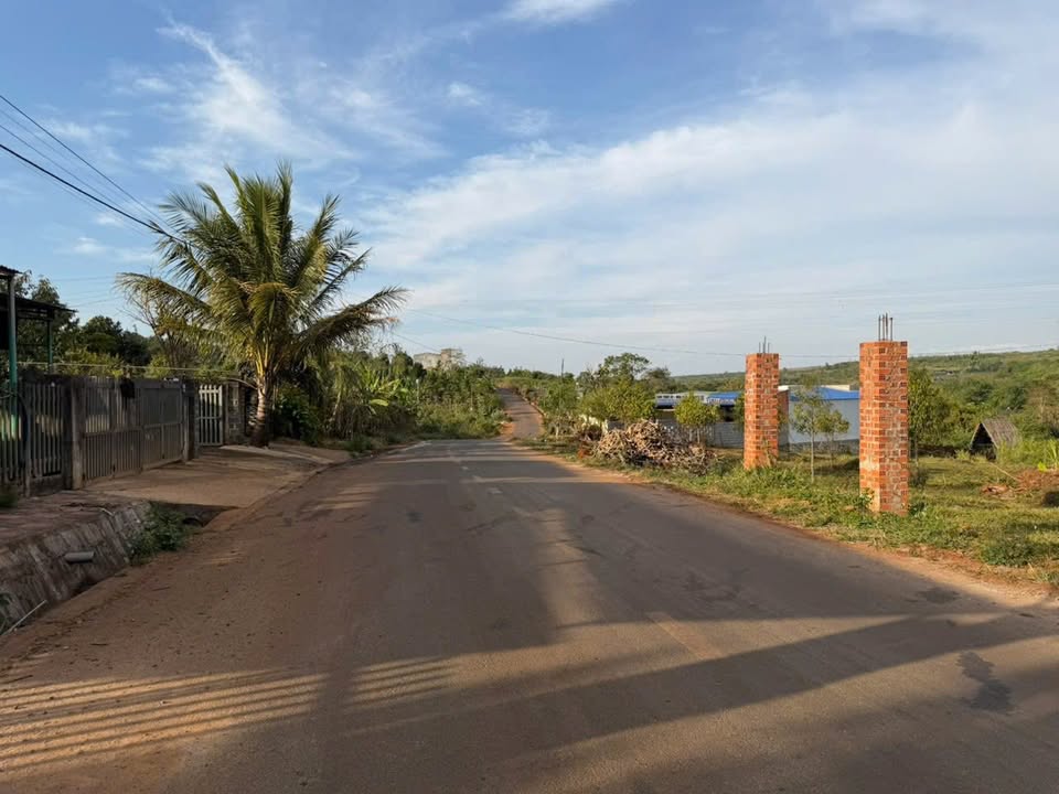 Đất Thị Trấn Ea Drang Đắk Lắk 5400m² giá 1.9 tỷ - Vị trí đẹp, tiềm năng cao!