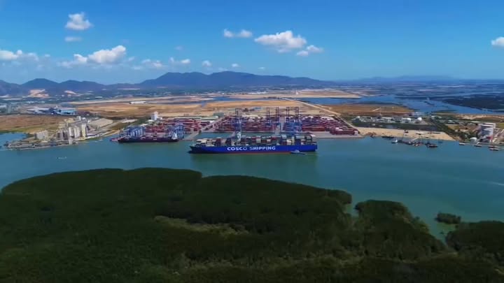 Nhà phố liền kề khu biển Vũng Tàu 108m² giá 7.56 tỷ - Vị trí đắc địa, giao thông sầm uất!