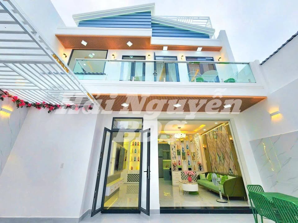 Nhà 2 Lầu Lô Nhì Phú Mỹ 112m² giá 8.9 tỷ - Full nội thất, chính chủ!