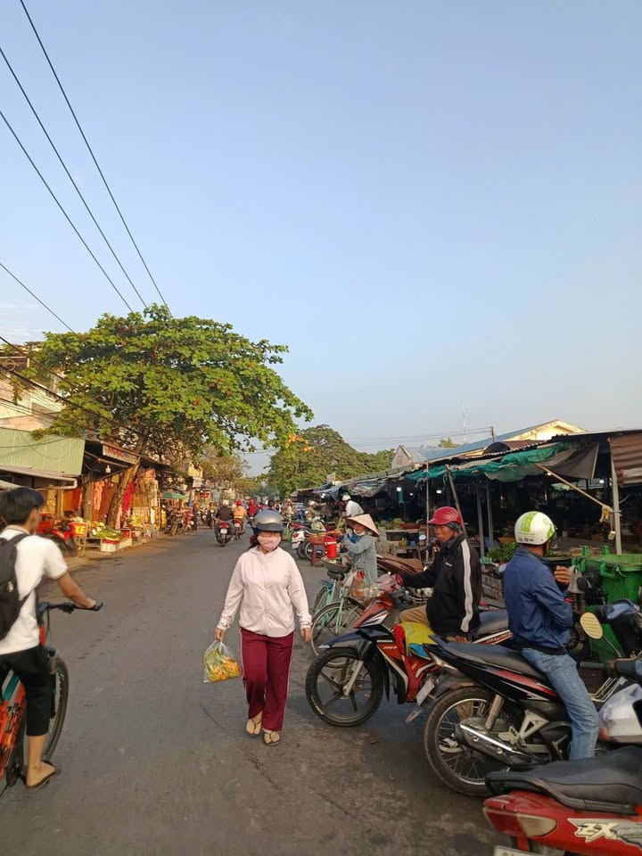 Nhà mặt tiền Trần Phú, Phường 4, Vĩnh Long 60m² giá 5.5 tỷ - Đối diện chợ Cua mới!