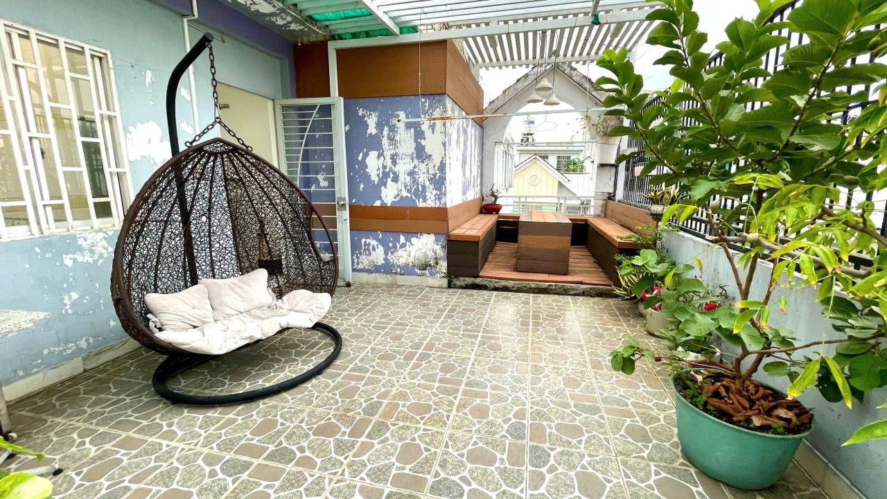 Townhouse hẻm xe hơi Phú Thuận, Quận 7, 156m² giá 6.3 tỷ - Cơ hội đầu tư sinh lời!