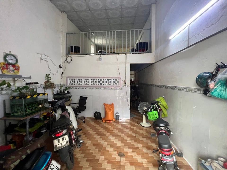 Nhà riêng đường TL10, Bình Tân 56m² giá 3.19 tỷ - Vị trí thuận lợi, gần UBND phường!