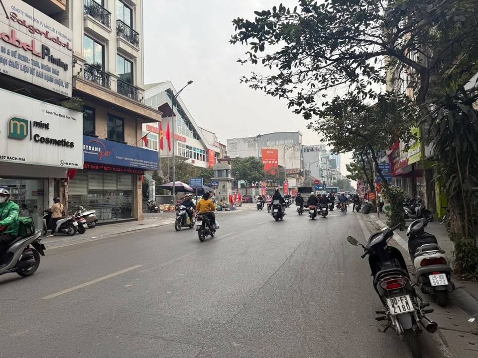 FrontHouse Bạch Mai, Quận Hai Bà Trưng, 40m² giá 33.3 tỷ - Kinh doanh đỉnh cao!