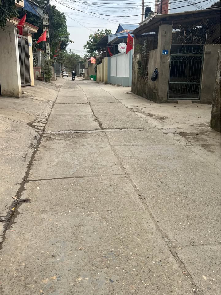 Nhà cấp 4 đường Động Lực, Thái Nguyên 204m² giá 1.8 tỷ - Sẵn sàng vào ở ngay!